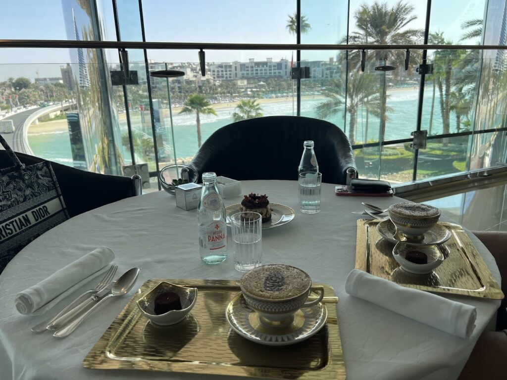 burj-al-arab-breakfast-2